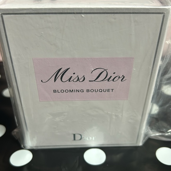 💕Dior Bundle💕 - Picture 2 of 7